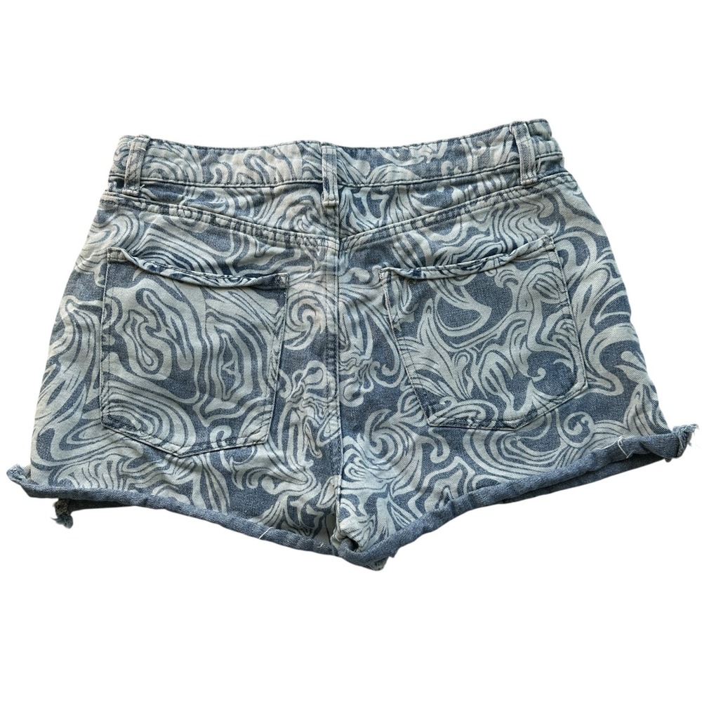 No Boundaries Denim Shorts Blue White Swirl Print Frayed Hem Casual Size 11
